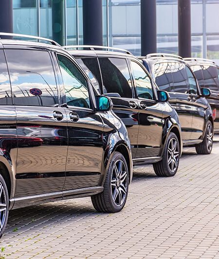 Aston Parker offers a fleet of executive, high end vehicles for your next transfer