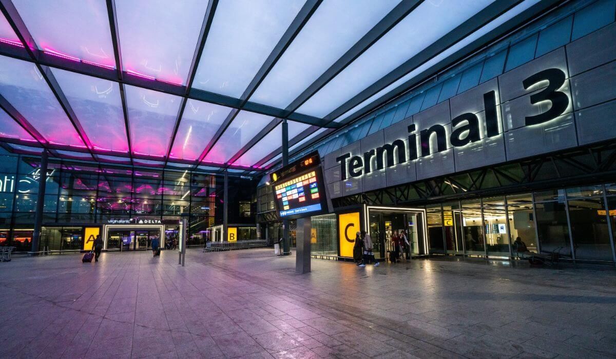 Airport transfer service to heathrow airport