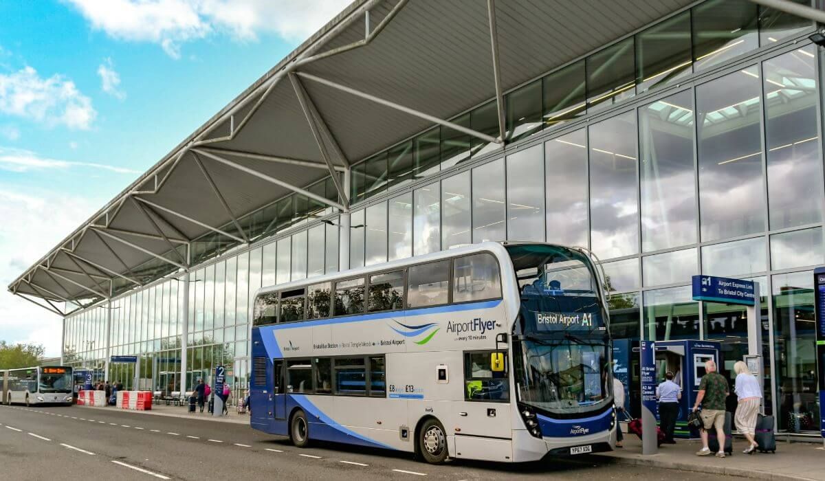 Airport transfer service to bristol airport